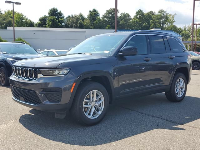 New 2026 Jeep Grand Cherokee Laredo X RWD image 3