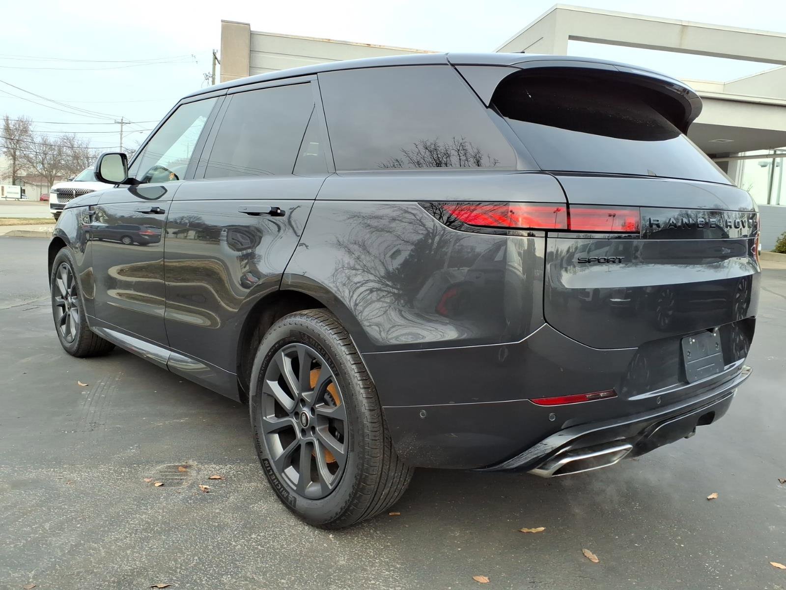 Used 2023 Land Rover Range Rover Sport SE Dynamic AWD/4WD image 5