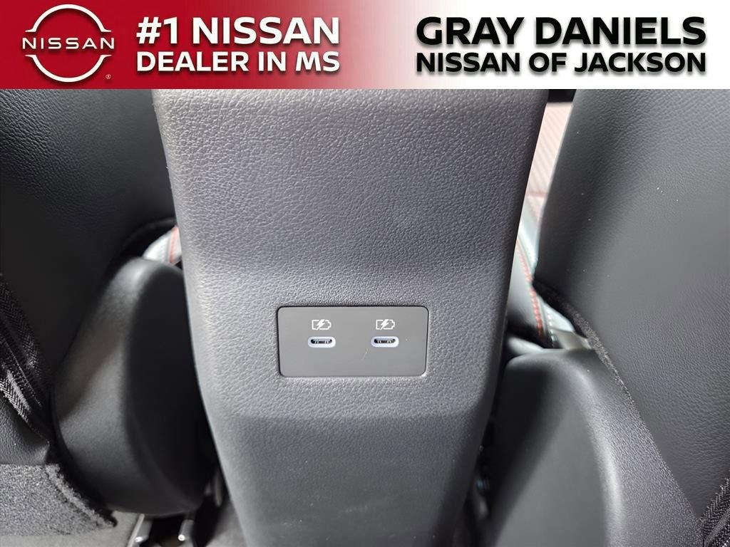 New 2026 Nissan Kicks SR image 21