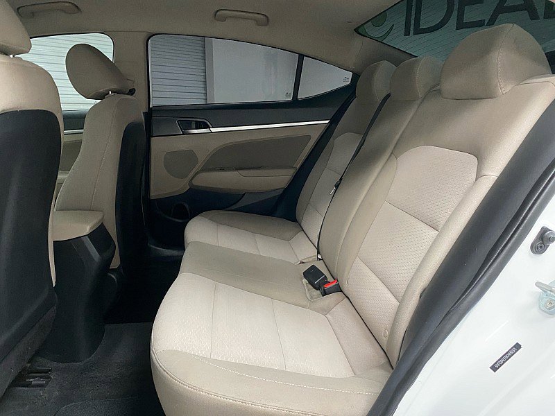 Used 2019 Hyundai Elantra SEL image 12