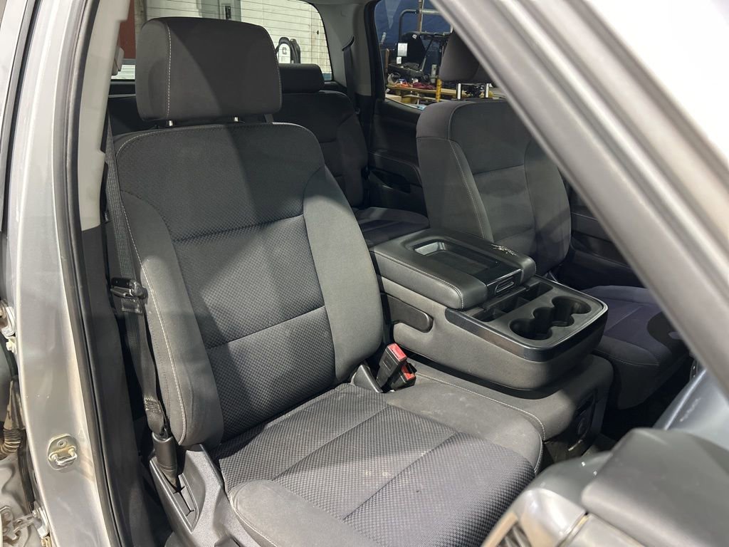 Used 2018 Chevrolet Silverado 1500 LT w/ All Star Edition image 32