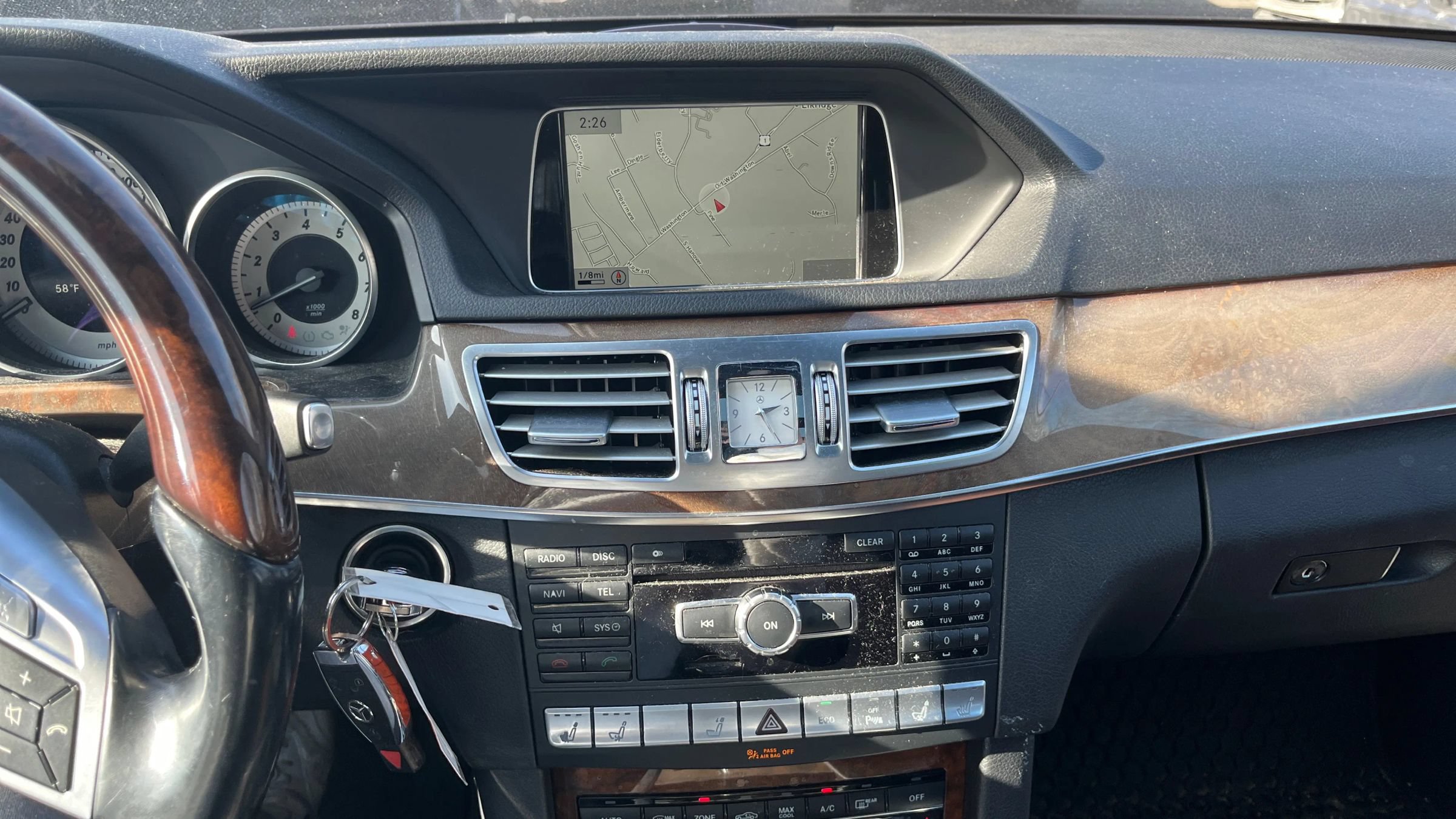 Used 2014 Mercedes-Benz E 350 4MATIC Wagon image 16