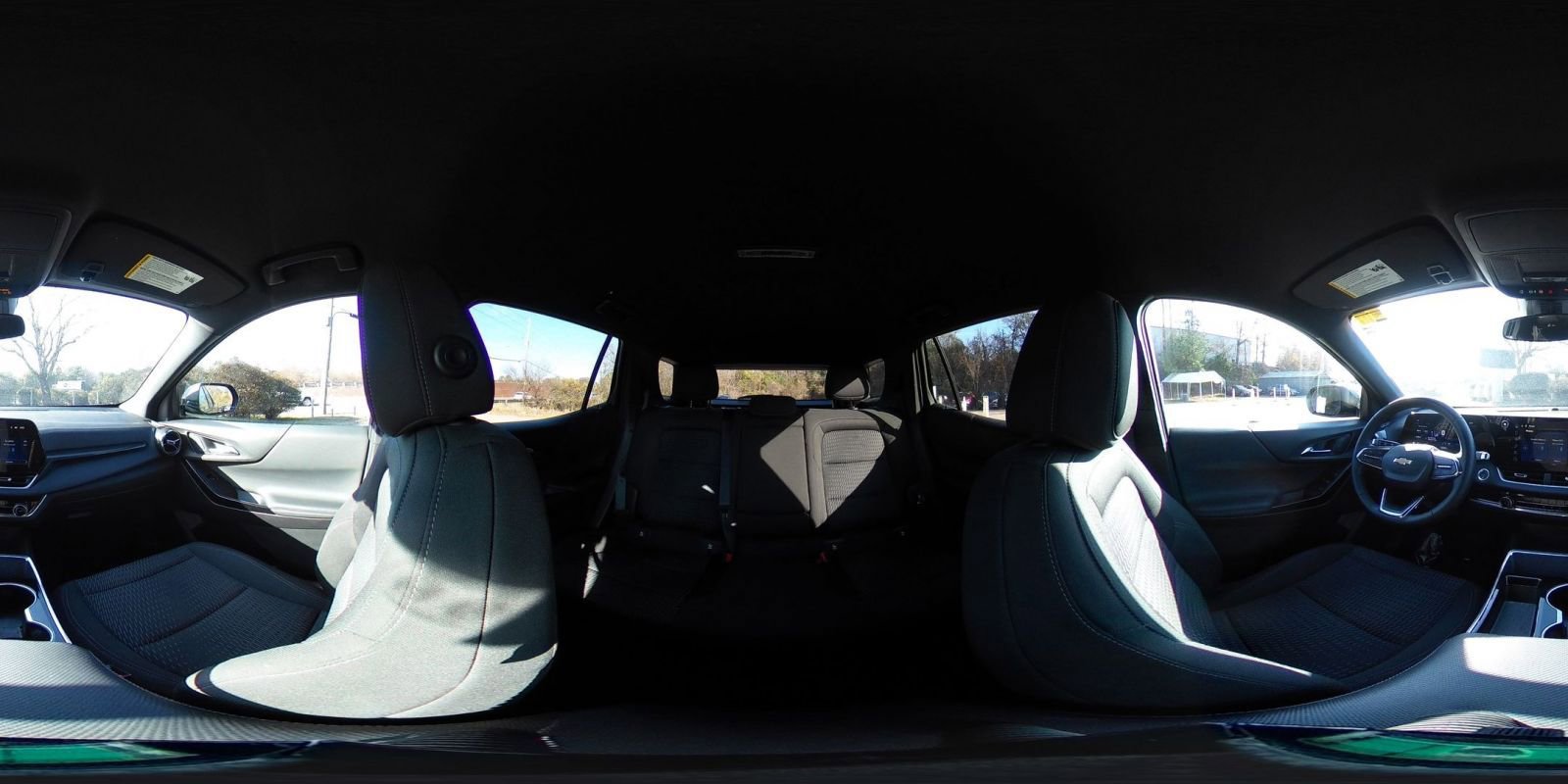 Used 2025 Chevrolet Equinox LT image 37