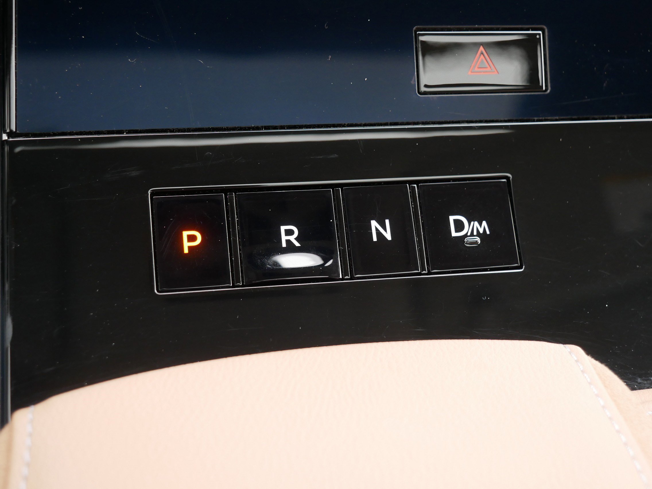 Certified 2025 INFINITI QX80 Luxe image 24