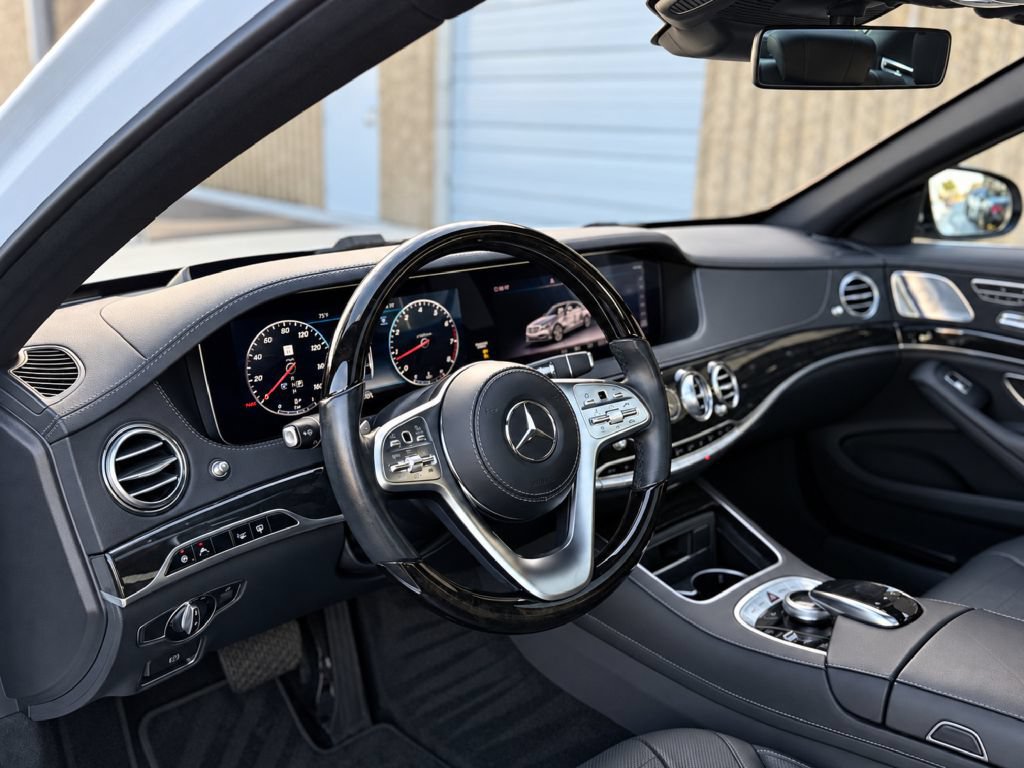 Used 2020 Mercedes-Benz S 560 Sedan image 13