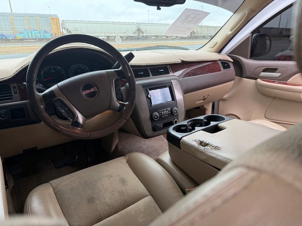 Used 2009 GMC Yukon SLE image 28