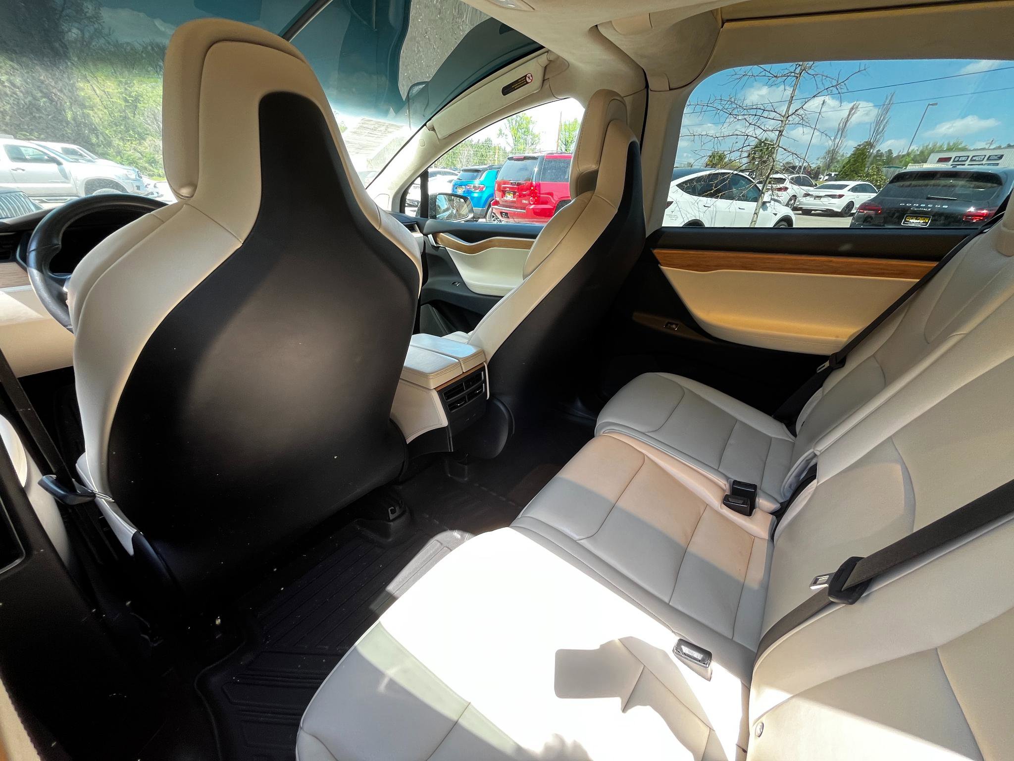 Used 2018 Tesla Model X 100D image 40