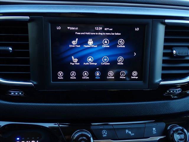 Used 2019 Chrysler Pacifica Touring-L FWD image 18