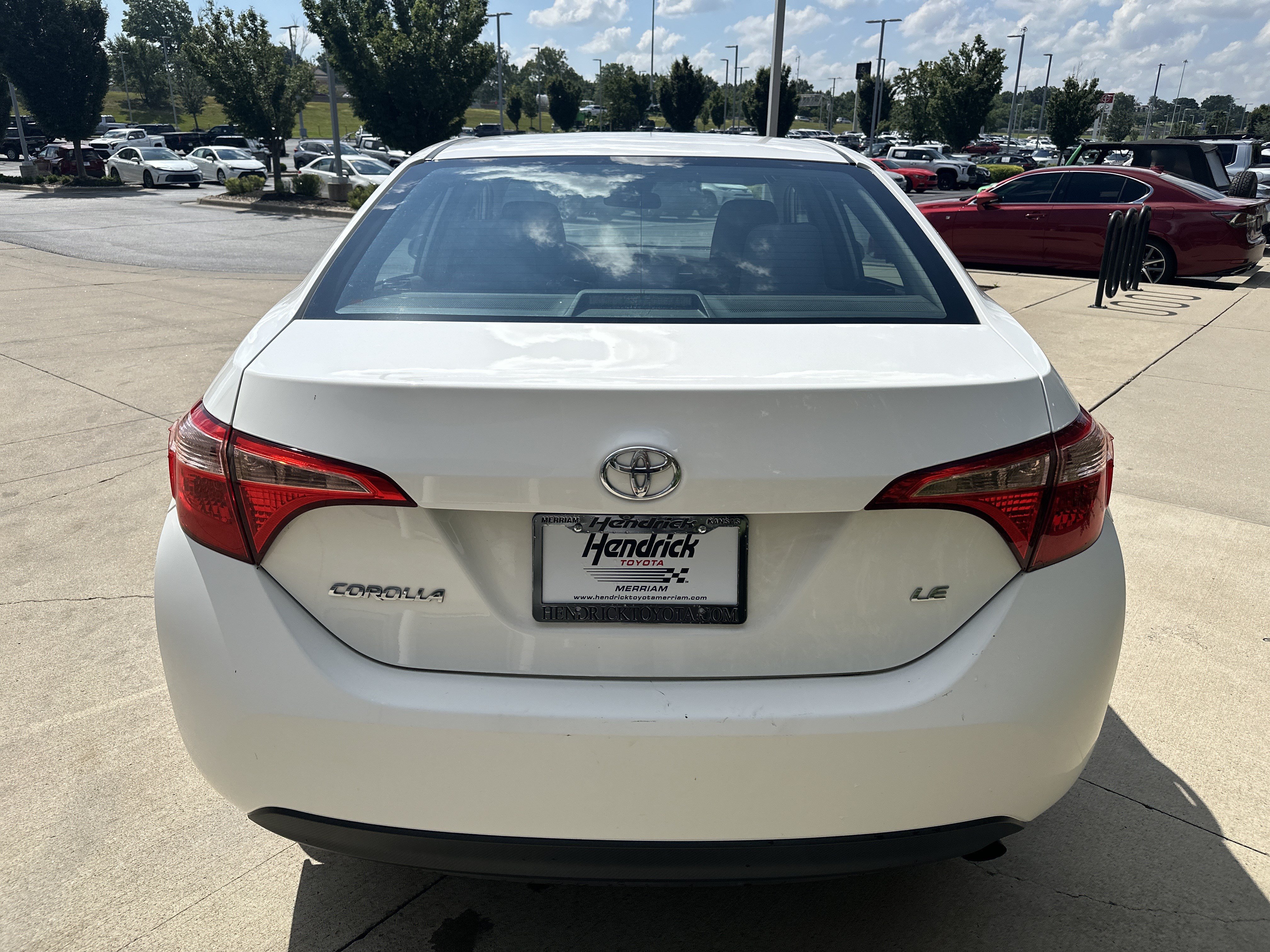 Used 2017 Toyota Corolla LE FWD image 8
