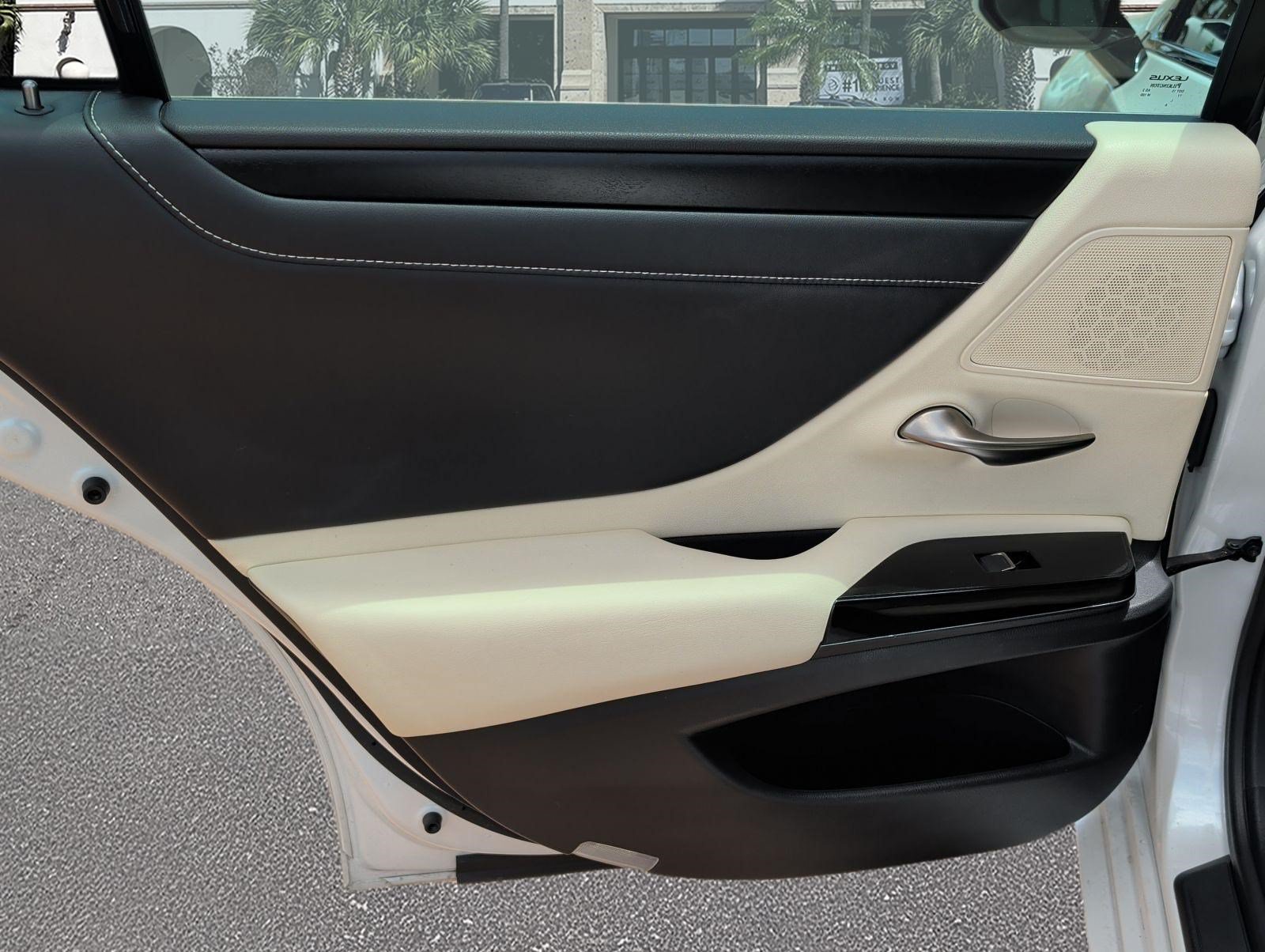 Certified 2022 Lexus ES 350 w/ Premium Package FWD image 24