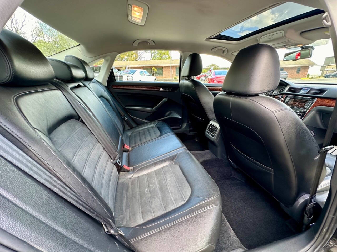 Used 2013 Volkswagen Passat 2.5 SEL Premium image 16