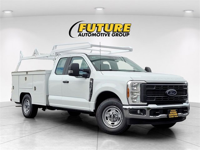 New 2026 Ford F250 XL w/ XL Chrome Package image 1