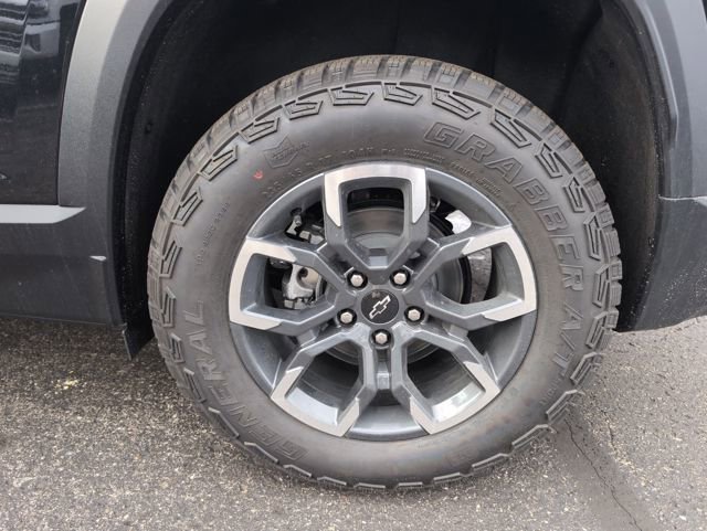 New 2026 Chevrolet Equinox ACTIV w/ Convenience Package III image 25