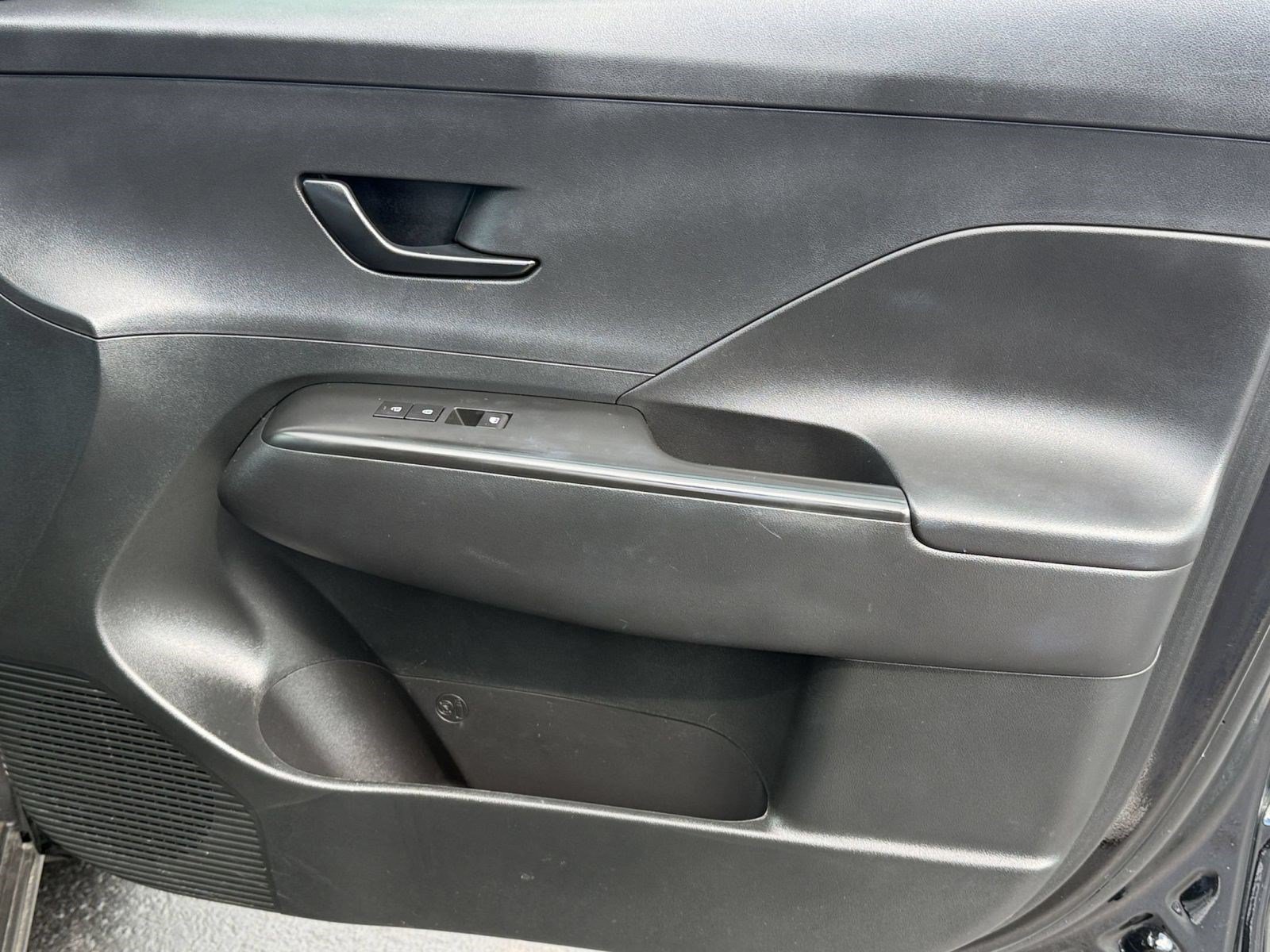 Used 2026 Hyundai Kona SEL Sport FWD image 15