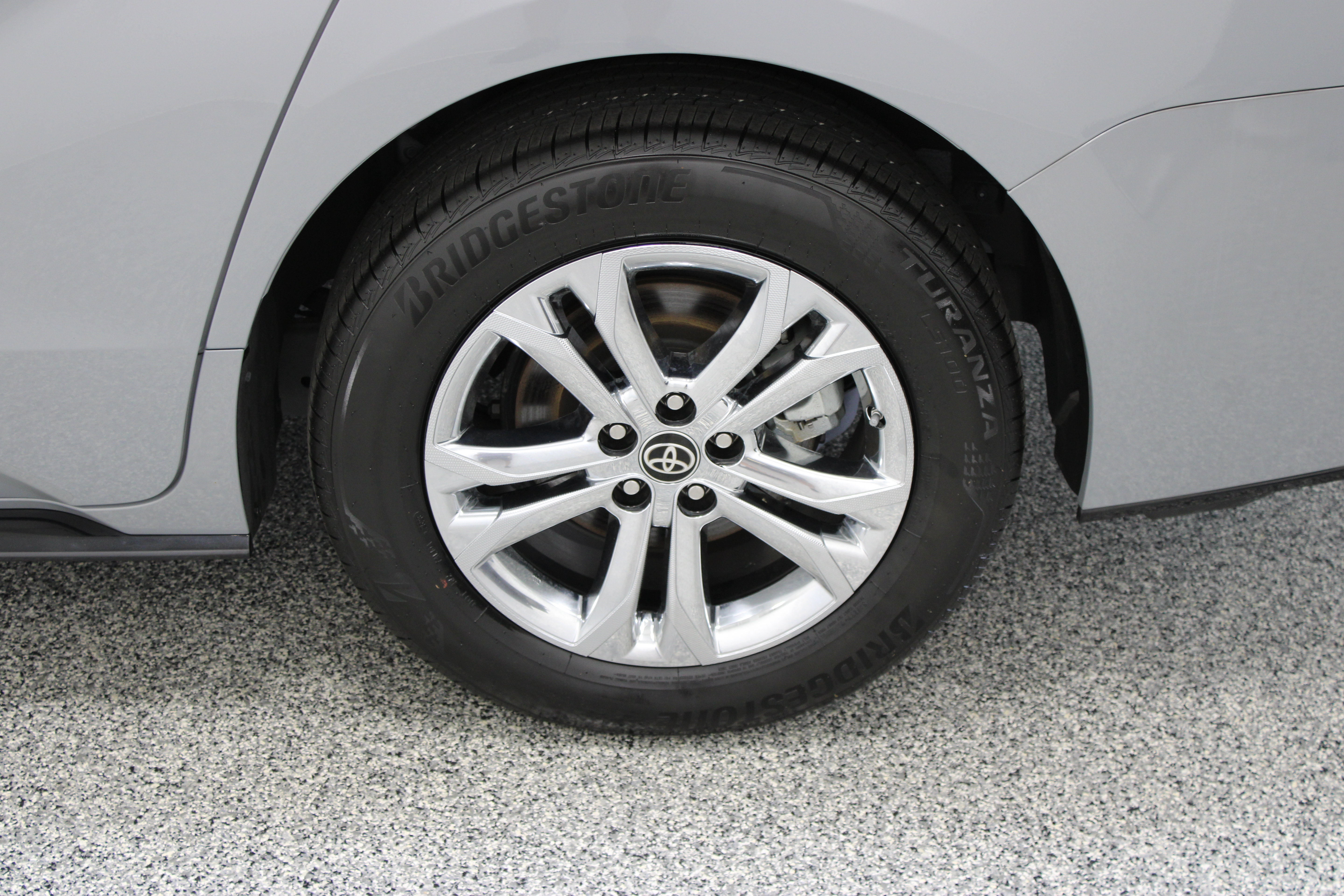 Used 2023 Toyota Sienna XSE w/ XSE Plus Package AWD/4WD image 10