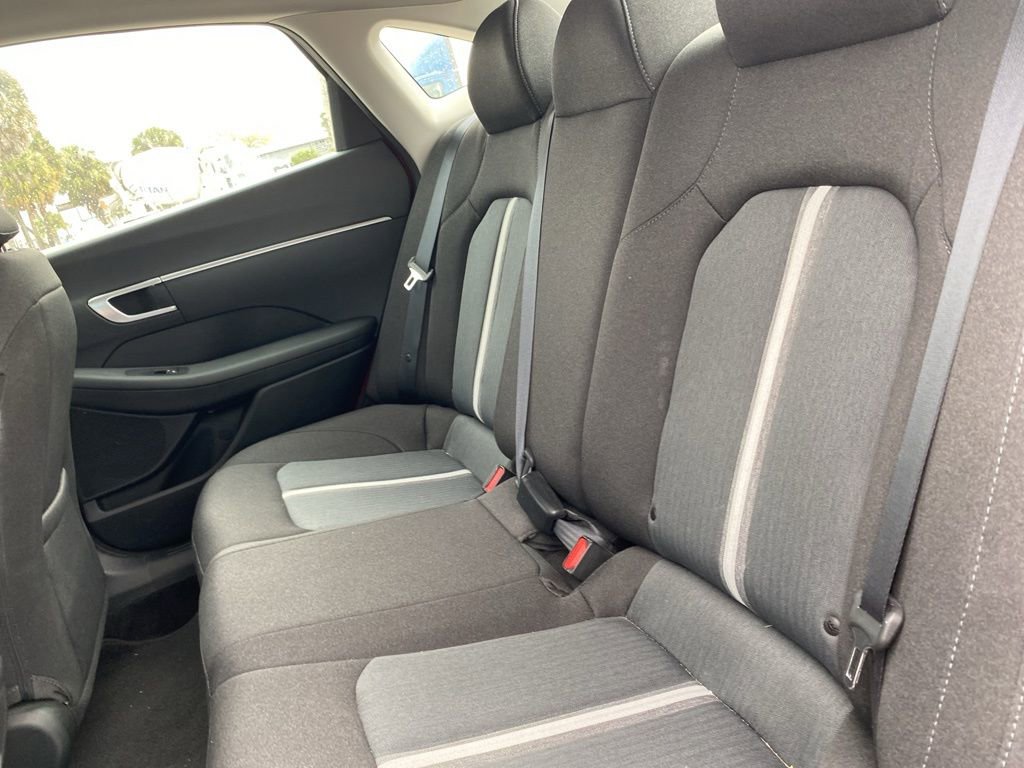 Used 2020 Hyundai Sonata SE w/ Cargo Package image 11