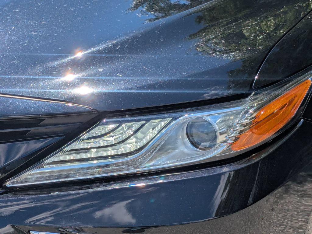 Used 2021 Toyota Camry XLE w/ Navigation Package FWD image 9