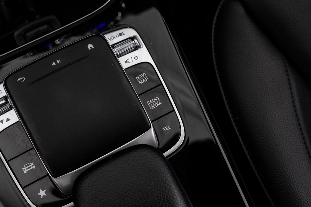 Used 2020 Mercedes-Benz CLA 250 image 26