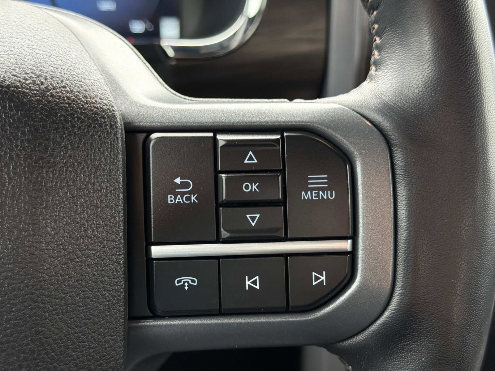 Used 2024 Ford F150 Lariat w/ FX4 Off-Road Package image 31