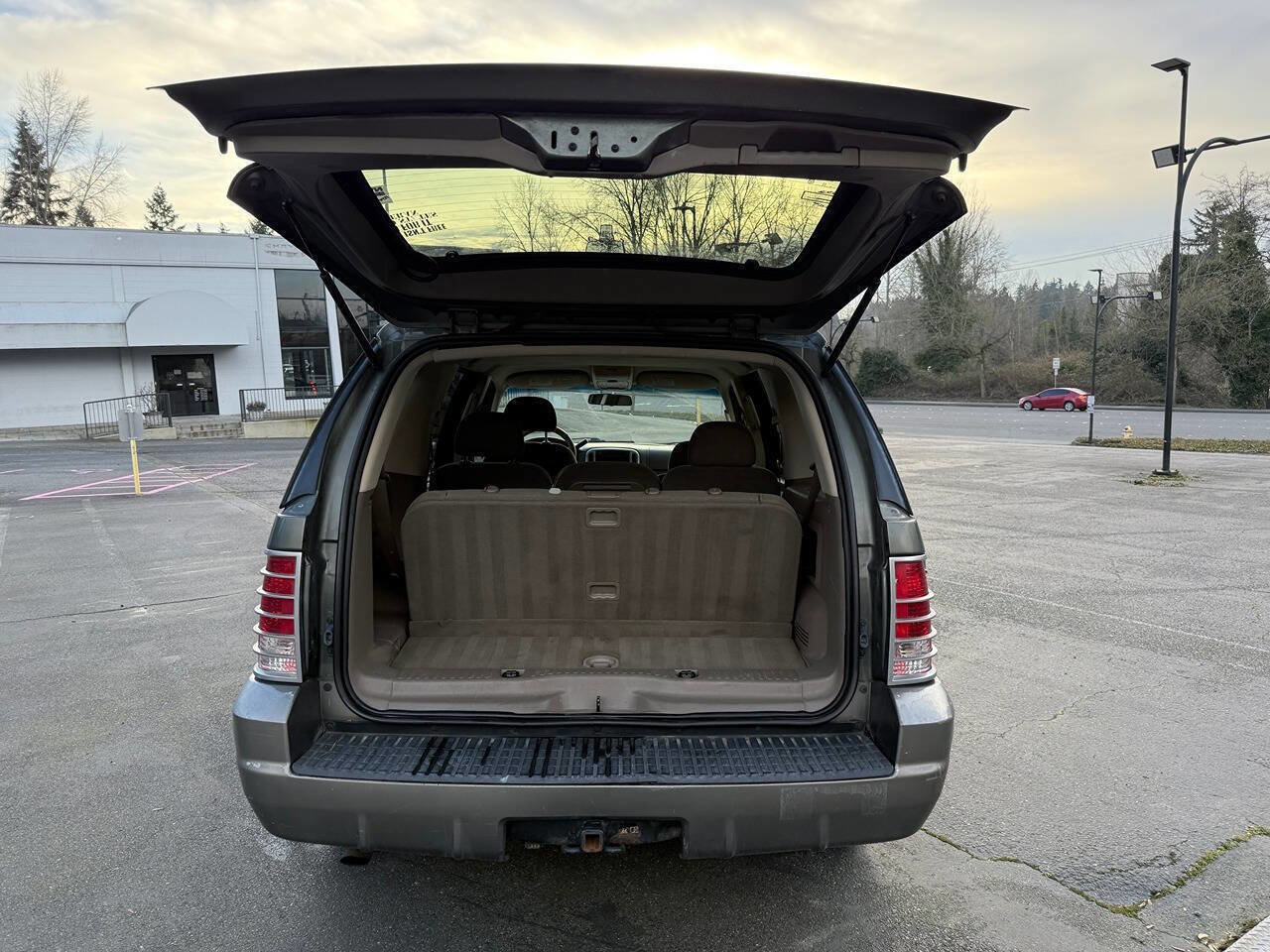 Used 2002 Mercury Mountaineer AWD image 13