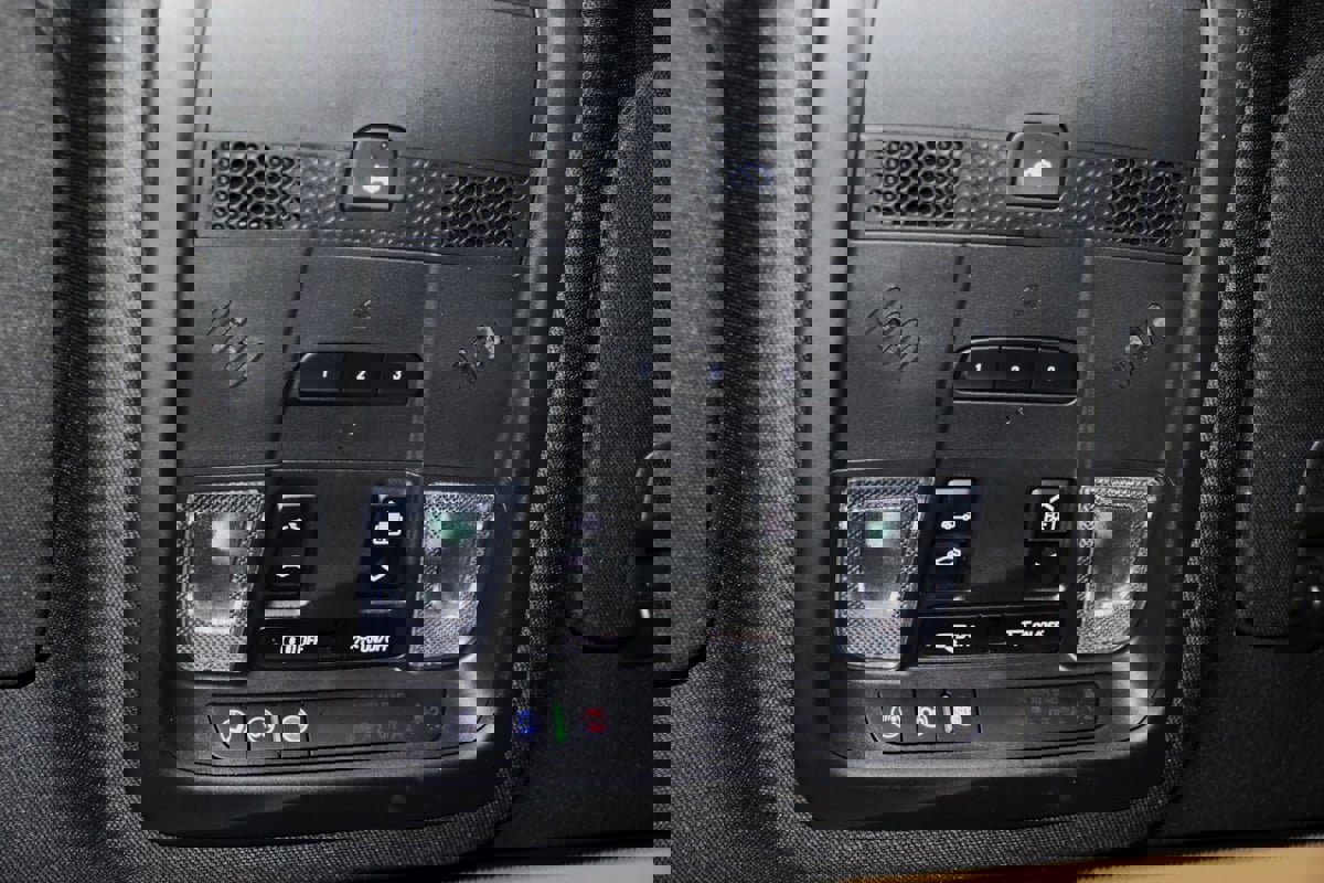 Used 2022 Cadillac XT6 Premium Luxury w/ Technology Package image 45