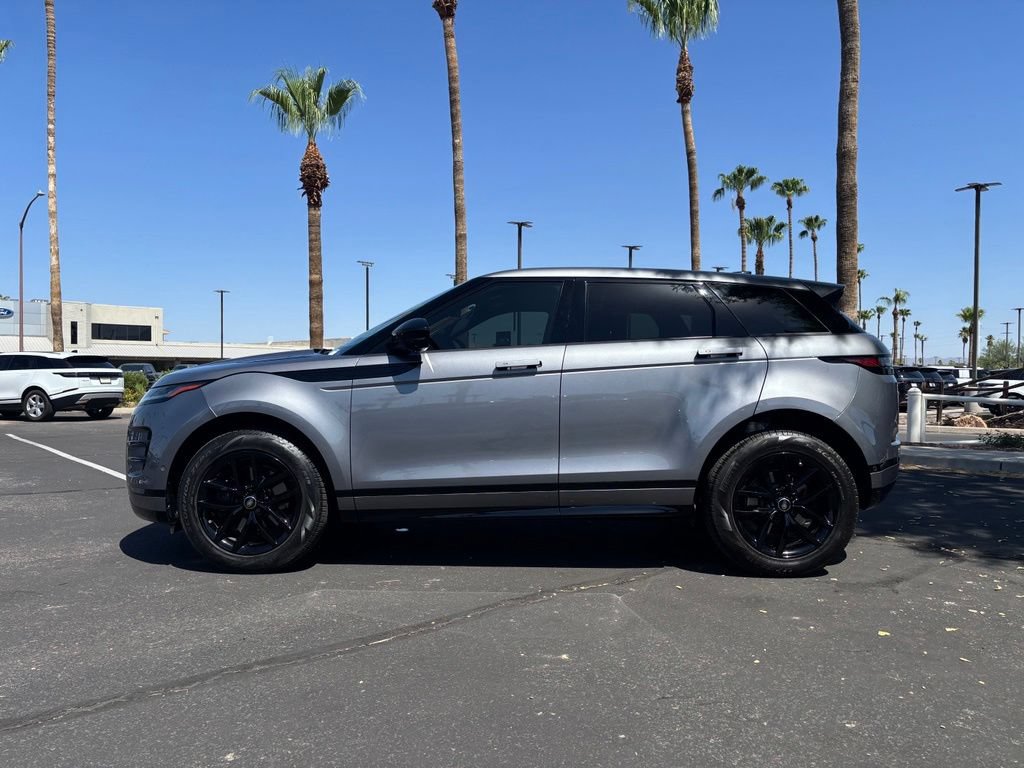 Used 2026 Land Rover Range Rover Evoque Dynamic SE AWD/4WD image 3