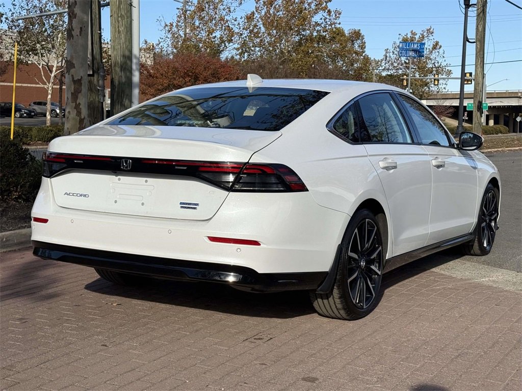 Used 2023 Honda Accord Touring image 6