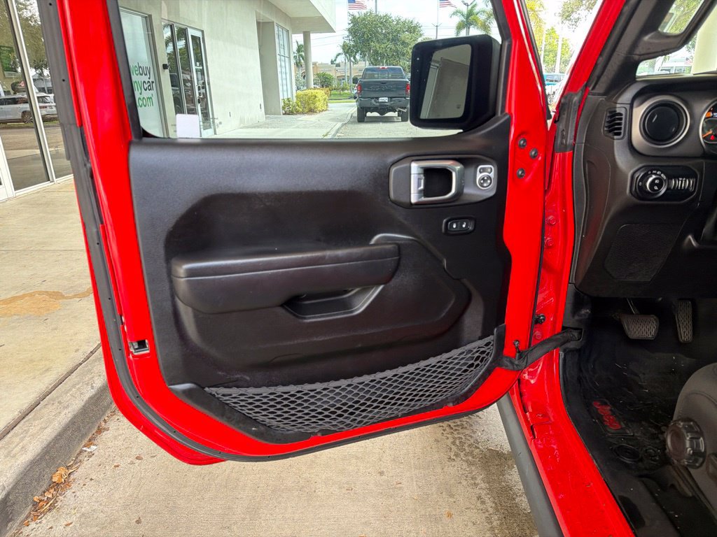 Used 2021 Jeep Gladiator Sport AWD/4WD image 38