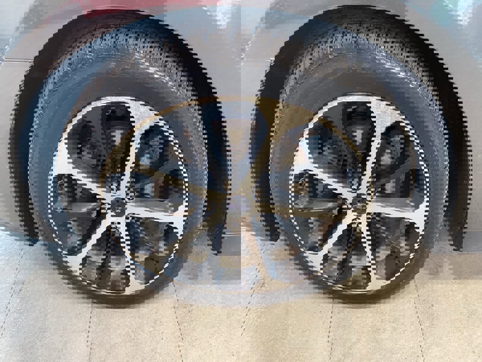 Used 2016 Ford Taurus SEL w/ Equipment Group 201A image 9