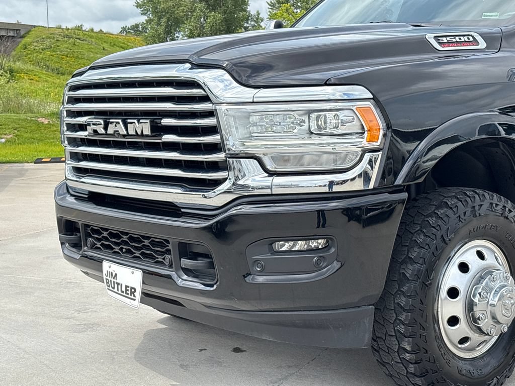 Used 2024 RAM 3500 Limited w/ Towing Technology Group AWD/4WD image 48