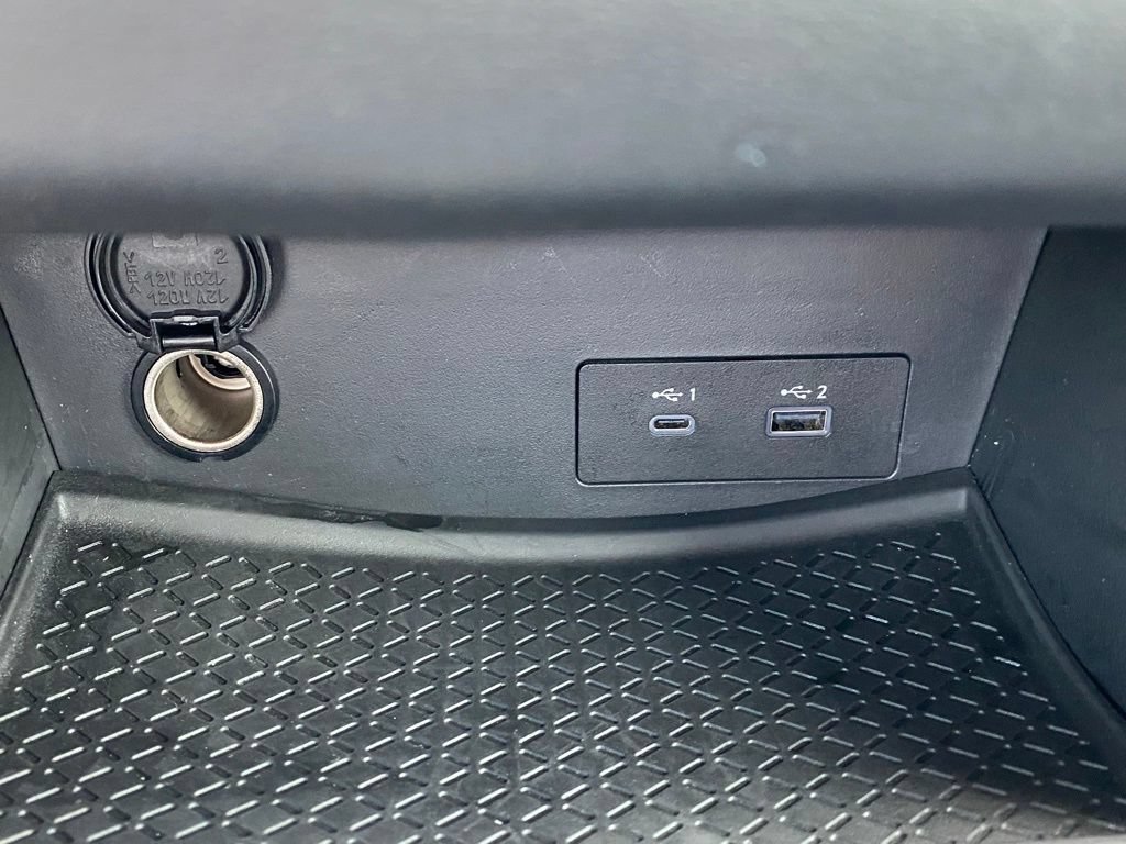 Used 2025 Nissan Pathfinder SV FWD image 18
