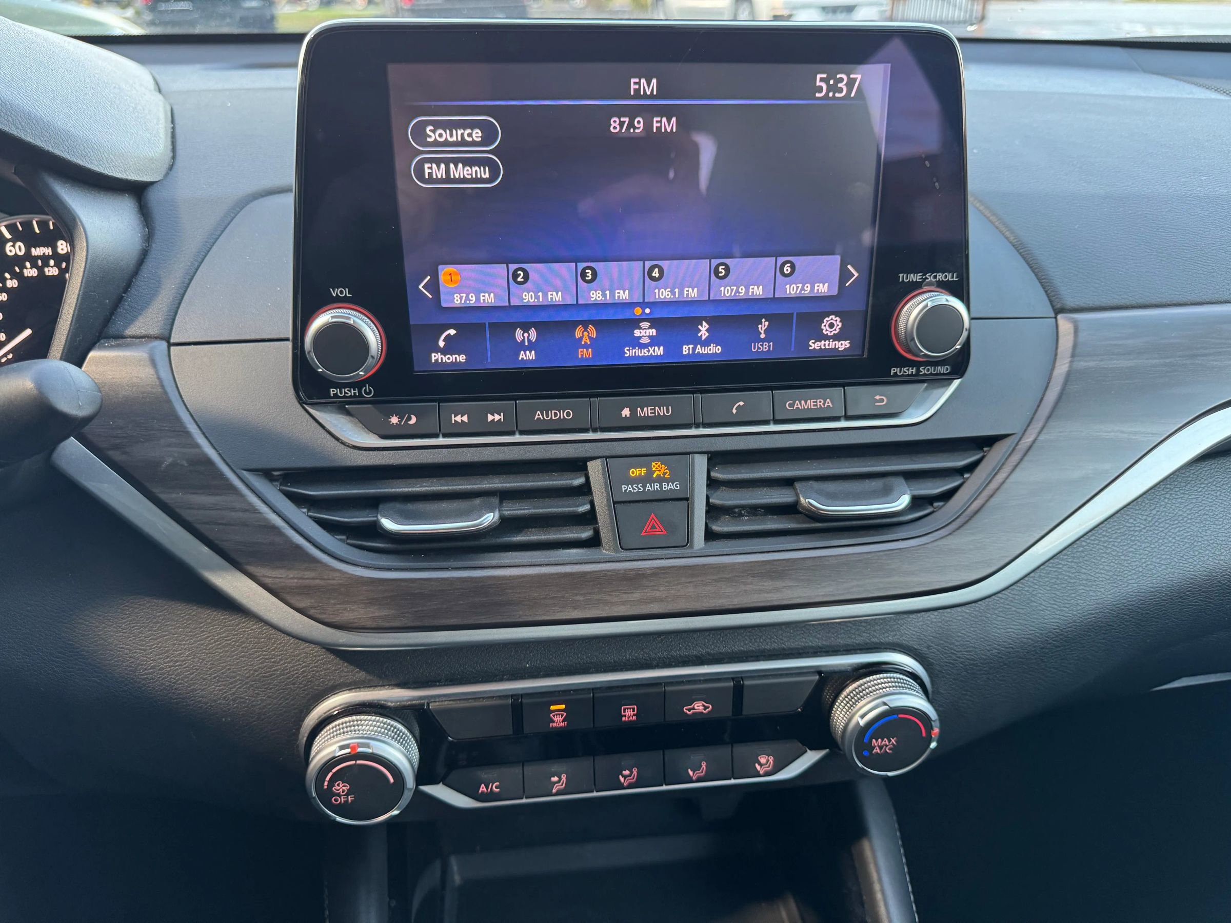 Used 2023 Nissan Altima 2.5 SV image 6