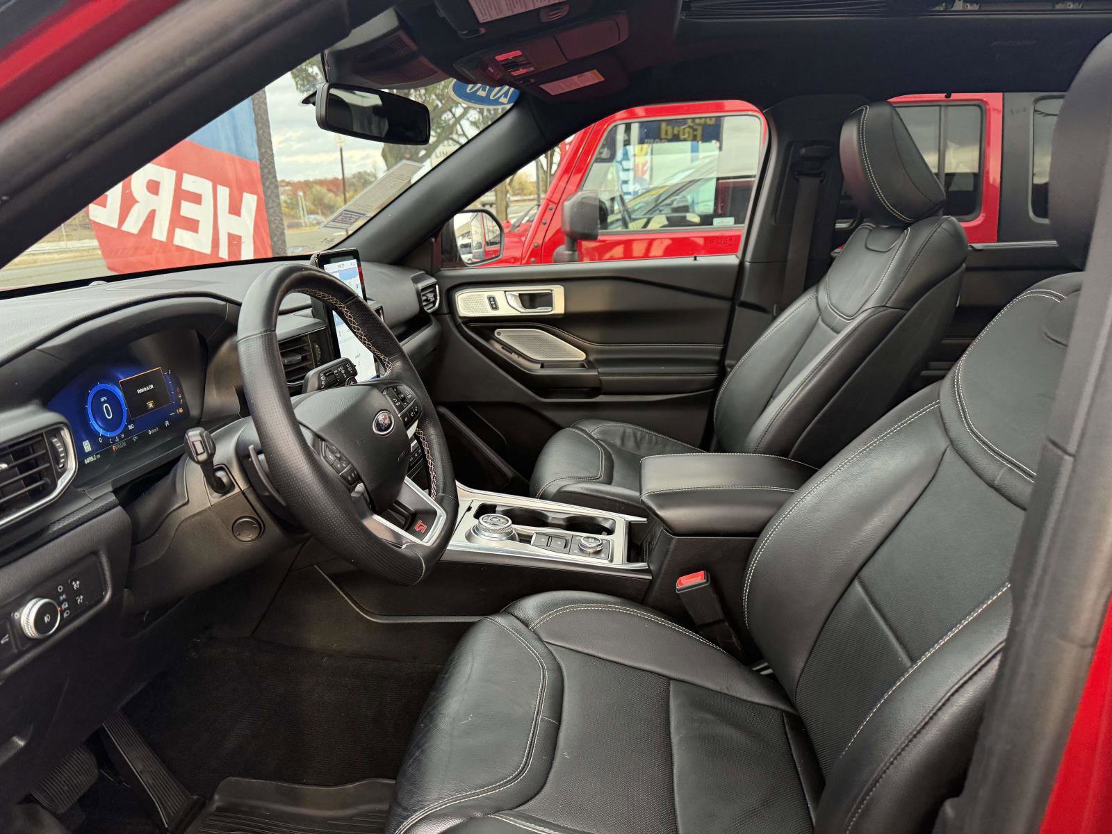 Used 2020 Ford Explorer ST w/ Premium Technology Package image 15