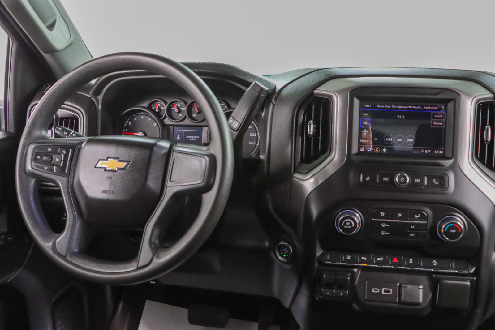 Used 2025 Chevrolet Silverado 2500 Custom w/ Custom Value Package AWD/4WD image 17