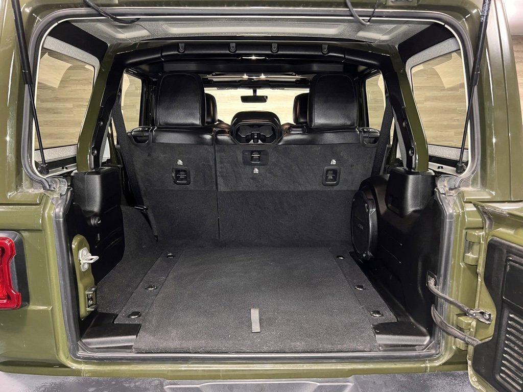 Used 2022 Jeep Wrangler Unlimited Sahara image 15