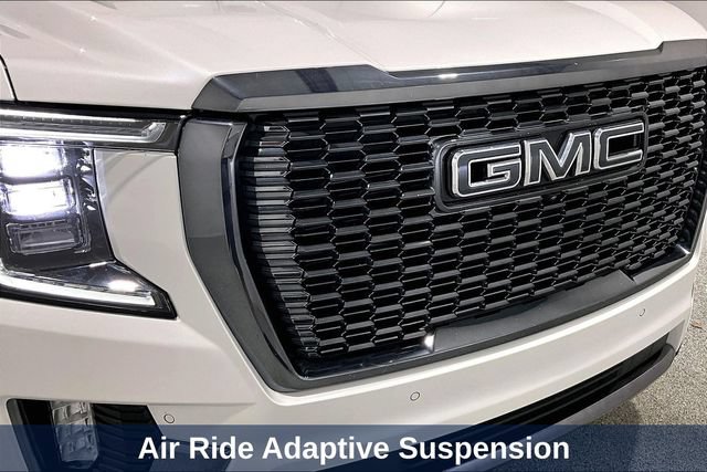 Used 2024 GMC Yukon XL Denali Ultimate AWD/4WD image 44