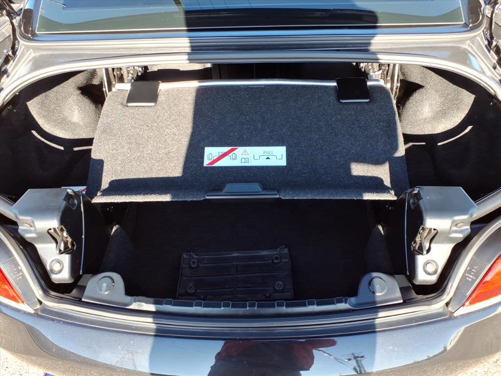 Used 2012 BMW Z4 sDrive35i image 11