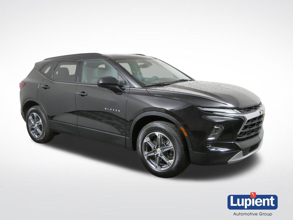 Used 2023 Chevrolet Blazer LT w/ Convenience Package AWD/4WD image 1