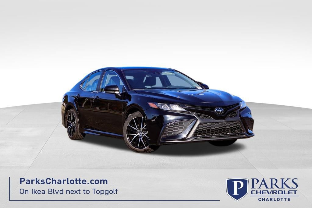 Used 2024 Toyota Camry SE