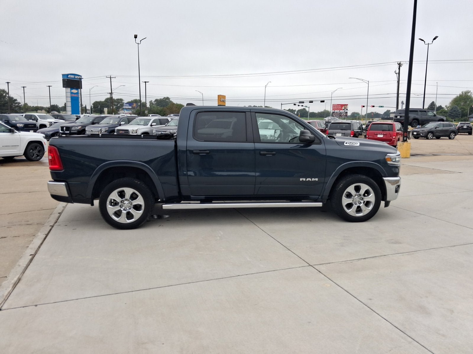 Used 2025 RAM 1500 Big Horn AWD/4WD image 6
