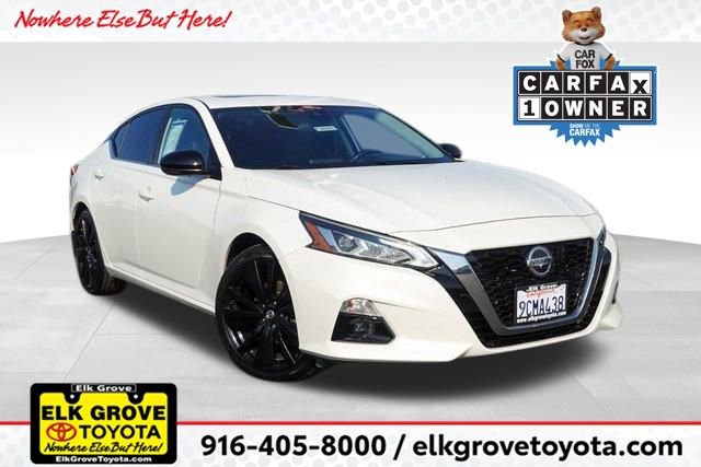 Used 2022 Nissan Altima 2.5 SR w/ Midnight Edition Package