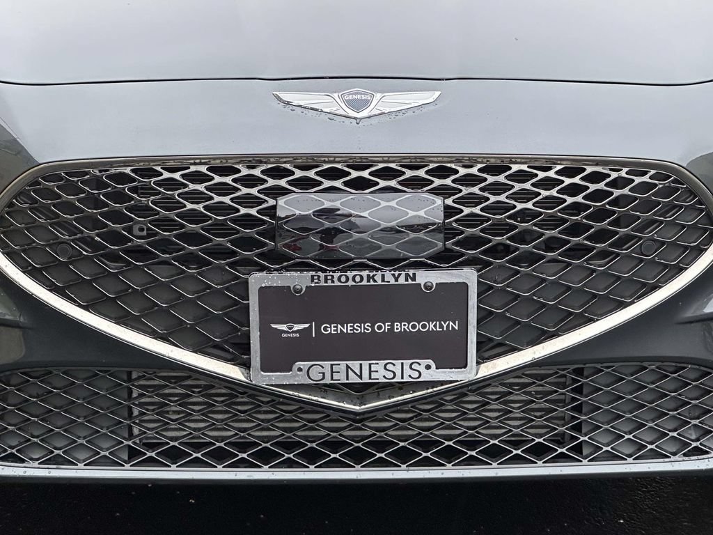 Used 2023 Genesis G70 2.0T w/ Sport Prestige Package AWD/4WD image 9