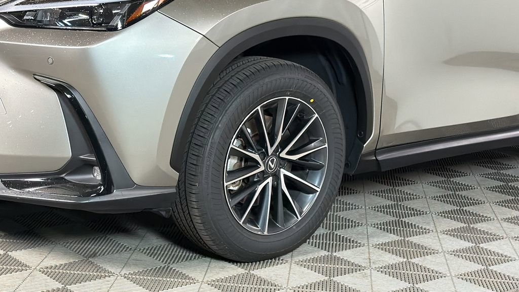 Used 2025 Lexus NX 350 AWD w/ Accessory Package (K3) image 4