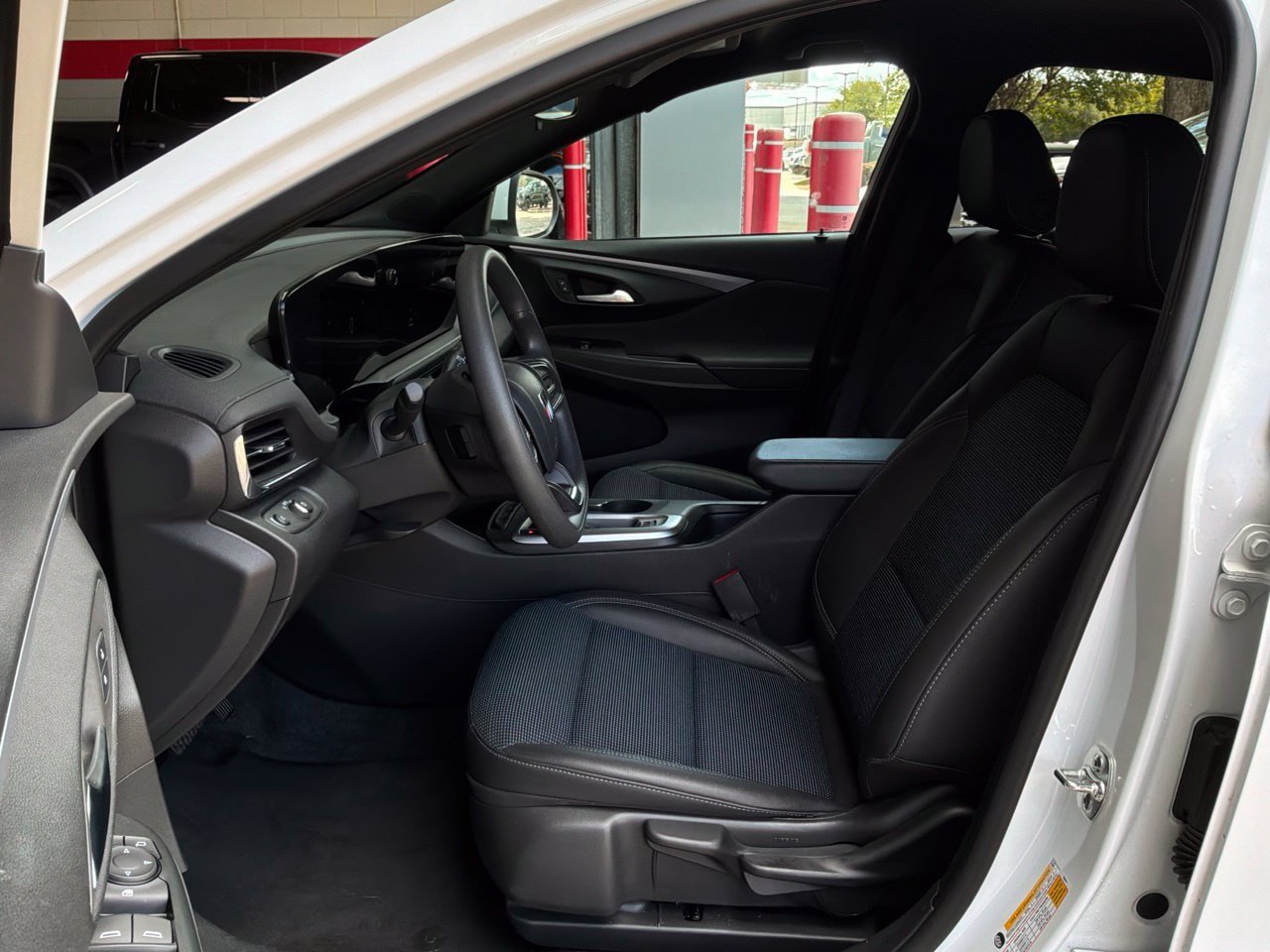 Used 2026 Buick Envista Sport Touring FWD image 9