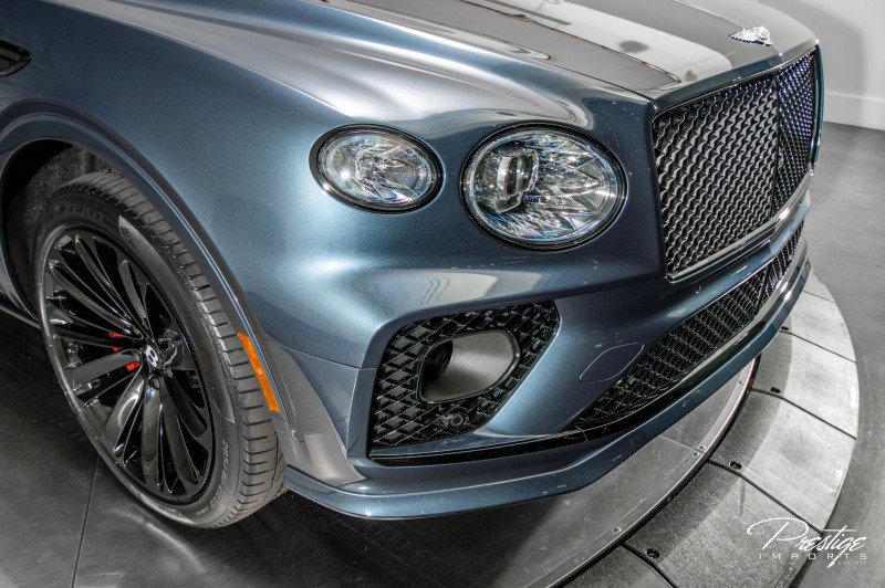 Used 2023 Bentley Bentayga Speed image 3