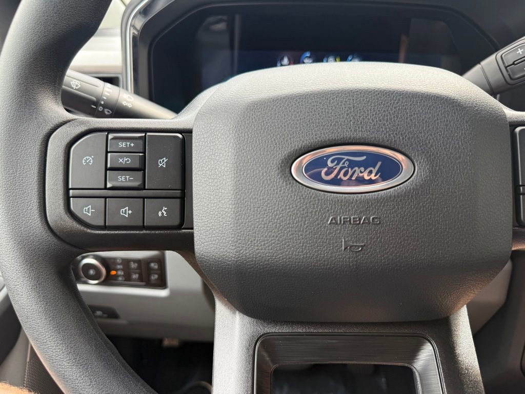 New 2026 Ford F250 XLT w/ XLT Premium Package image 25