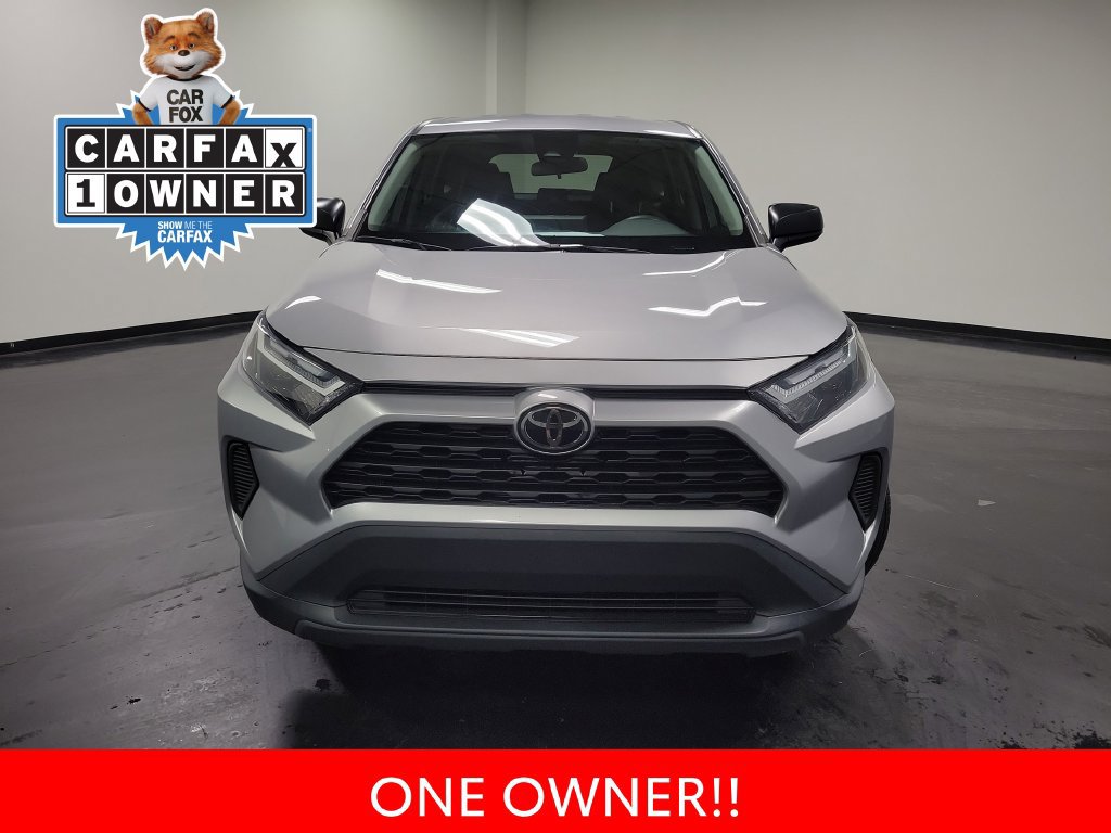 Used 2024 Toyota RAV4 LE FWD image 3