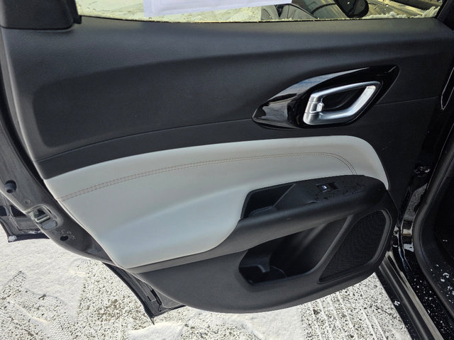 Certified 2024 Jeep Compass Limited image 24