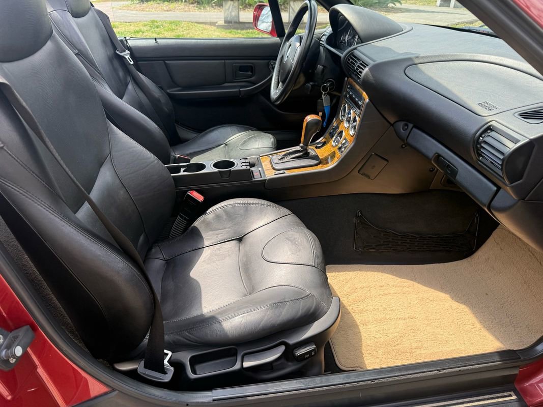 Used 2002 BMW Z3 2.5i image 38