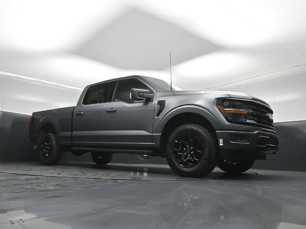 New 2026 Ford F150 XLT w/ Equipment Group 302A MID AWD/4WD image 3